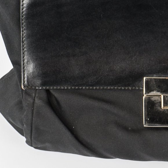 Vintage large Gucci purse - nylon and leather - Picture 8 of 8